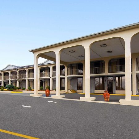 Days Inn By Wyndham Columbia Kentucky Exteriér fotografie