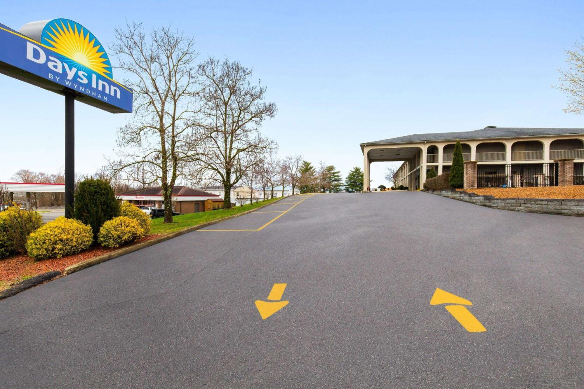 Days Inn By Wyndham Columbia Kentucky Exteriér fotografie
