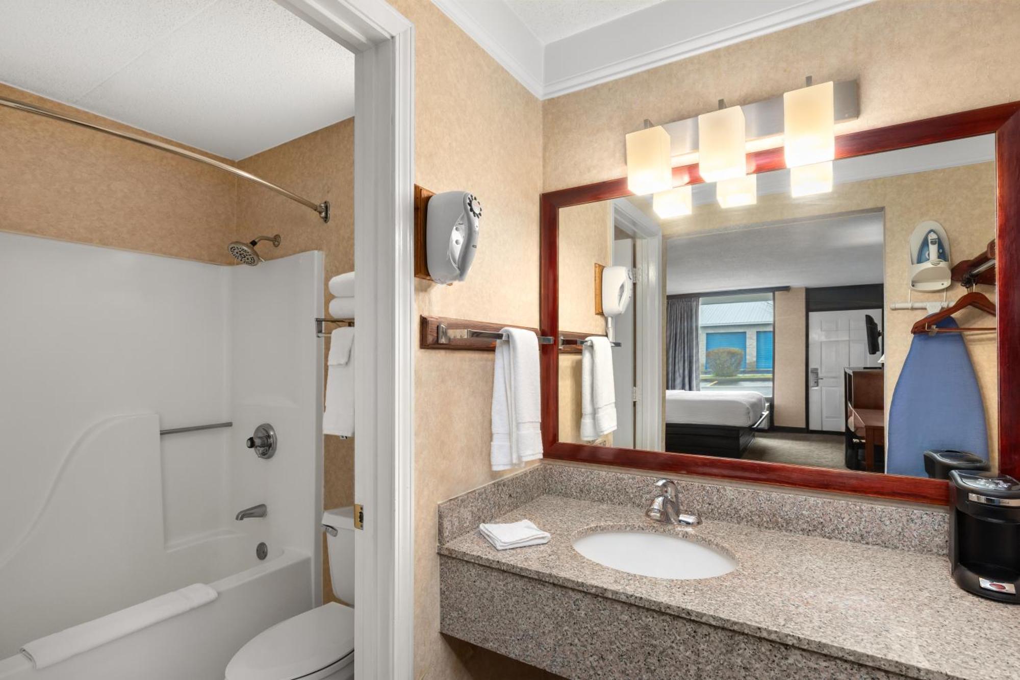 Days Inn By Wyndham Columbia Kentucky Exteriér fotografie