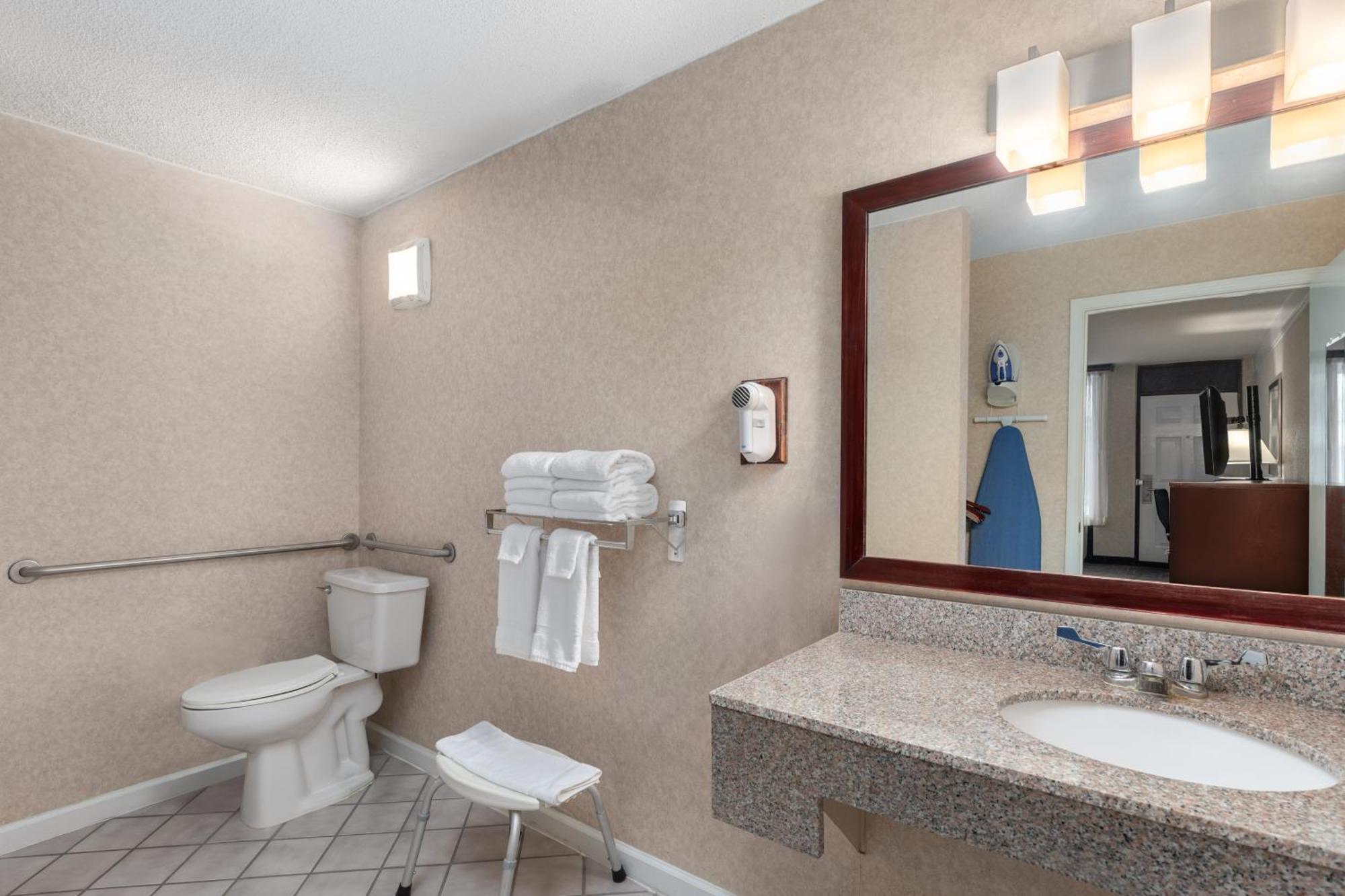 Days Inn By Wyndham Columbia Kentucky Exteriér fotografie